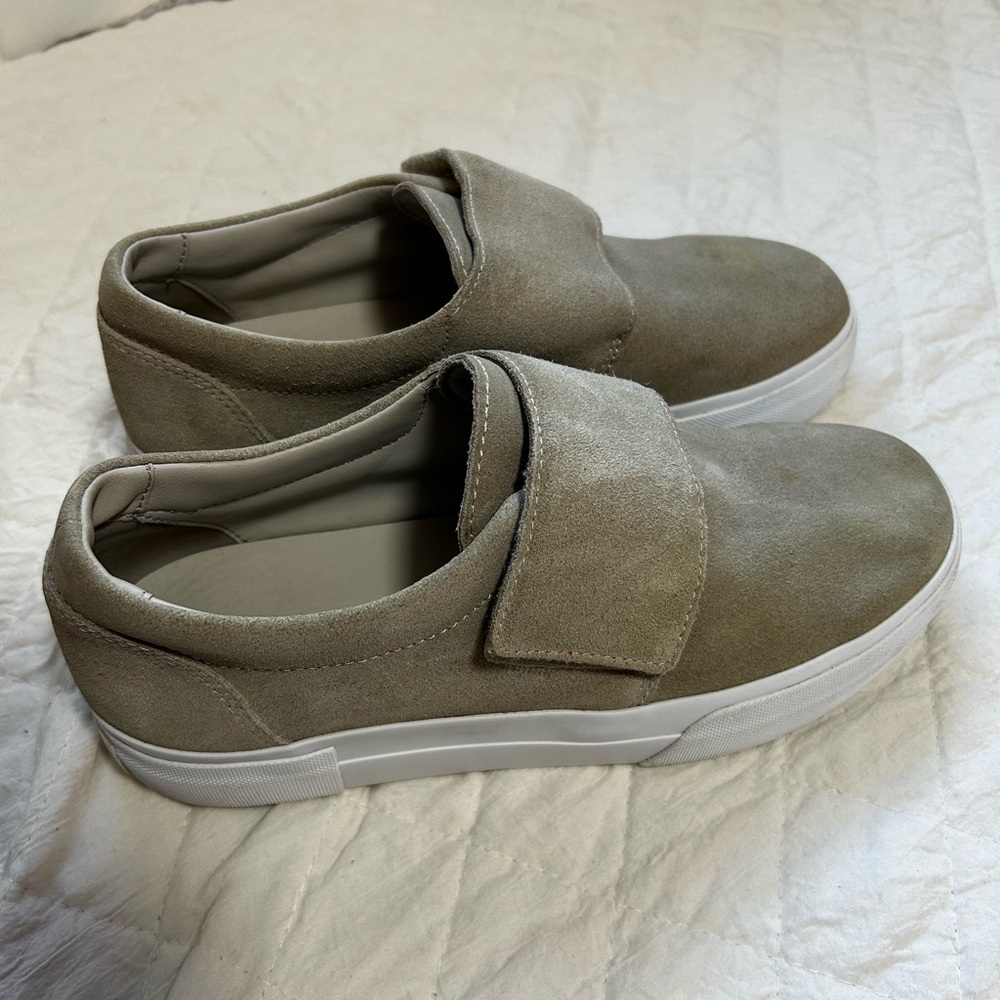 Vince Women's Tan Suede Moccasins